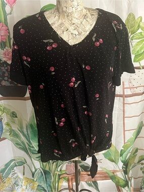 Size XL Ricki’s lightweight Cherry Tie-Top
